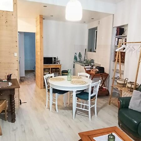 Appartement Cosy A 2 Pas Des Rues Pietonnes Chalon-sur-Saone Exterior photo