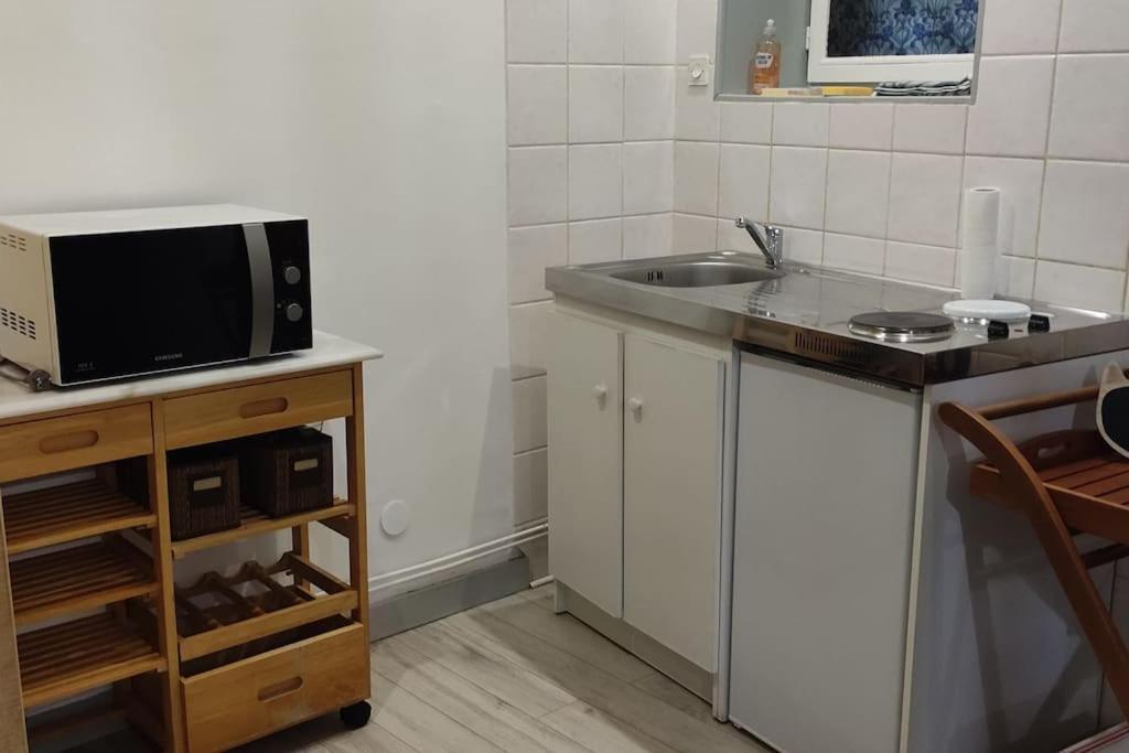 Appartement Cosy A 2 Pas Des Rues Pietonnes Chalon-sur-Saone Exterior photo